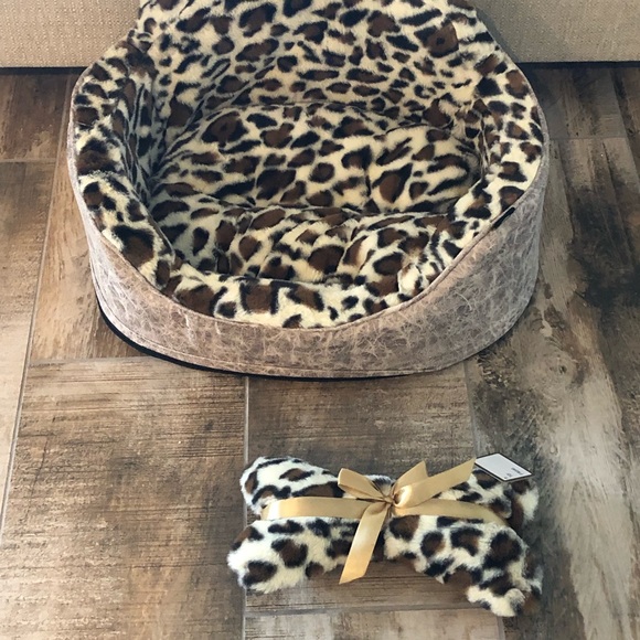 Leopard Taupe Dog Sofa - Picture 2 of 4